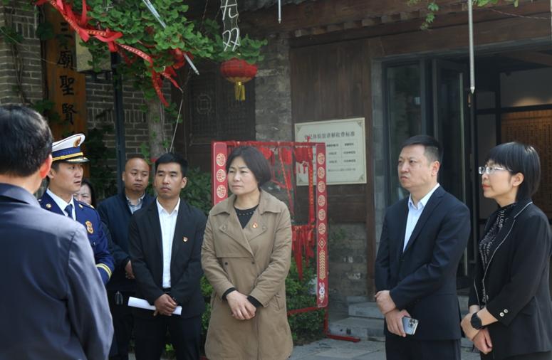 毋晓维最新