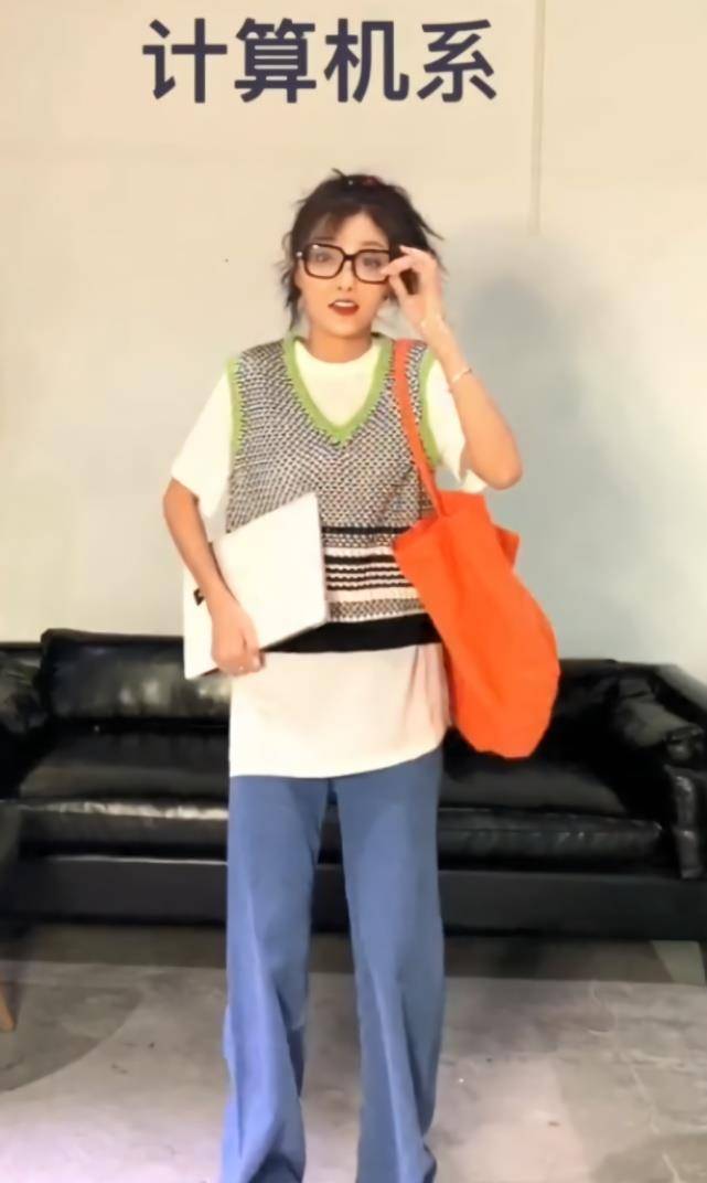 cos最新穿搭