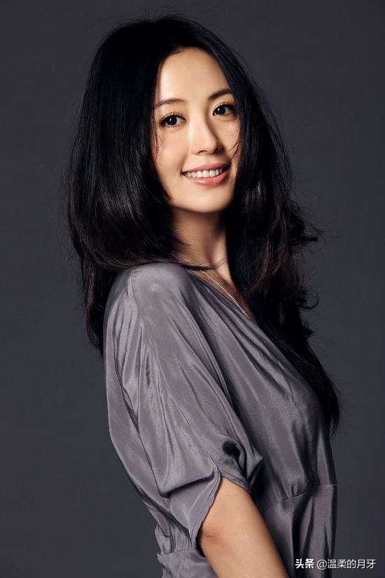 梅姓明星与小巷中的隐藏瑰宝，特色小店的奇妙探索之旅