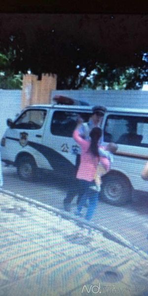 最新交警室内打人视频